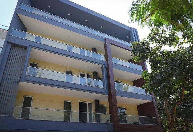 استودیوی استاندارد, The Empire Villa,cyber City, Gurgaon