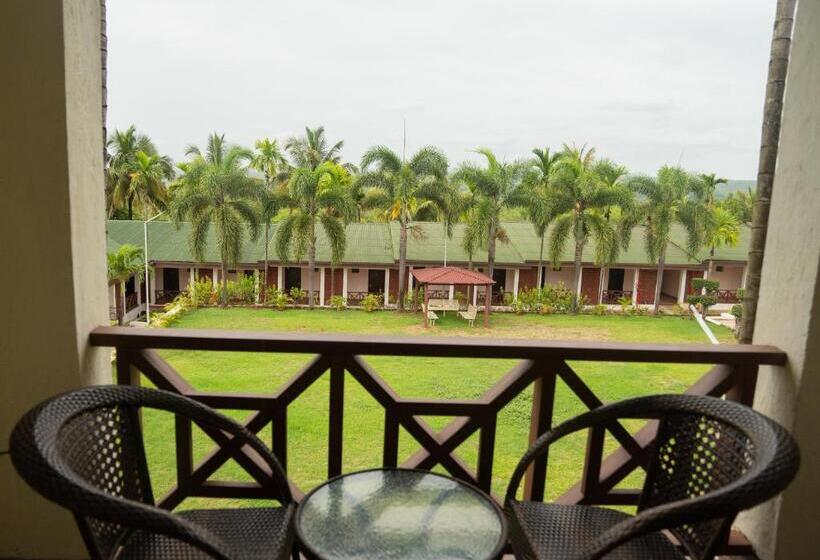 Номер Deluxe с Балконом, Greenleaf The Resort & Spa, Ganpatipule