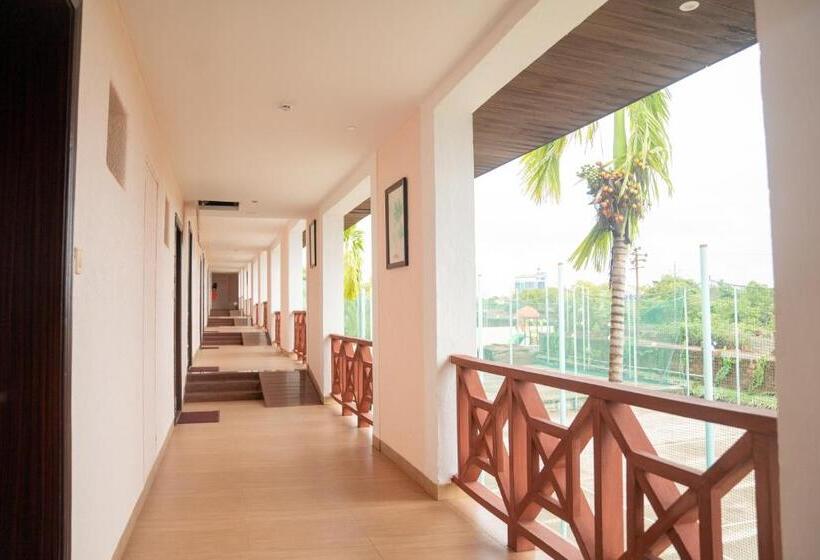 Номер Deluxe с Балконом, Greenleaf The Resort & Spa, Ganpatipule