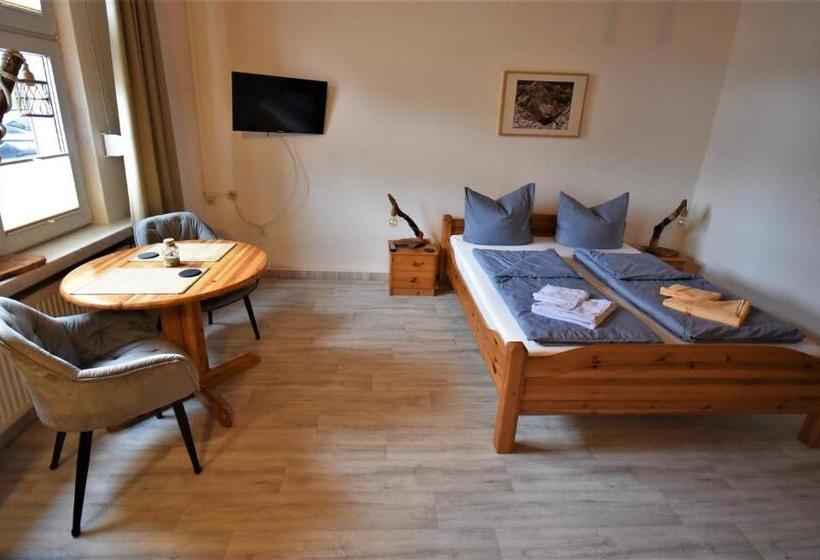 Апартаменты 1 Спальня Нижний Этаж, Siggis Pension   Apartments
