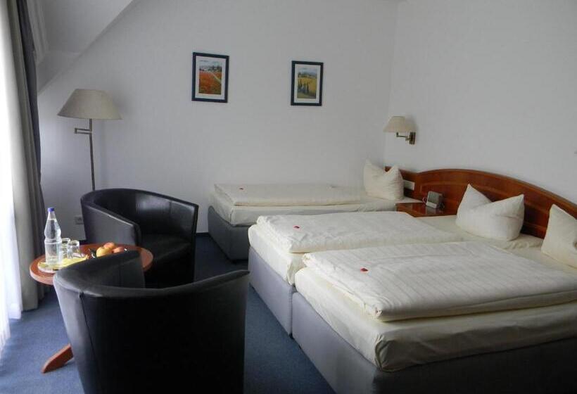 اتاق استاندارد سه نفره, Stadt Norderstedt