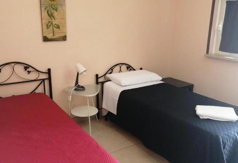 Quarto Quádruplo Estandar, Beds Ar Colle