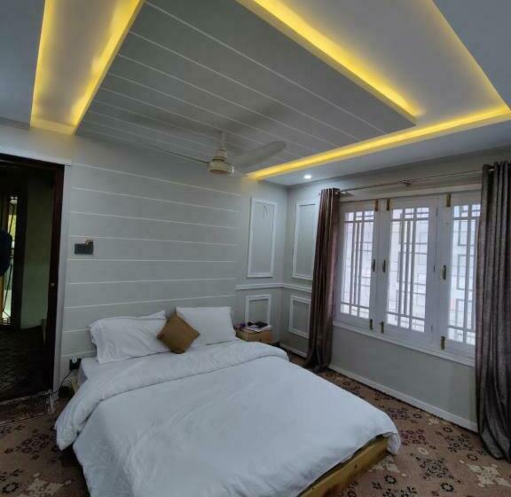 اتاق استاندارد, Pyramid Lodge