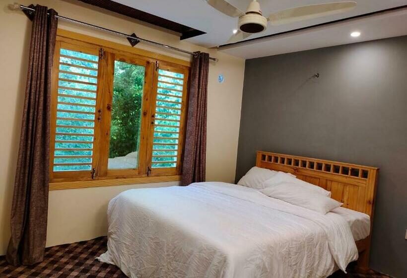اتاق استاندارد, Pyramid Lodge