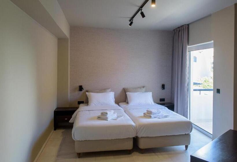 اتاق استاندارد یک نفره, Nafpaktos