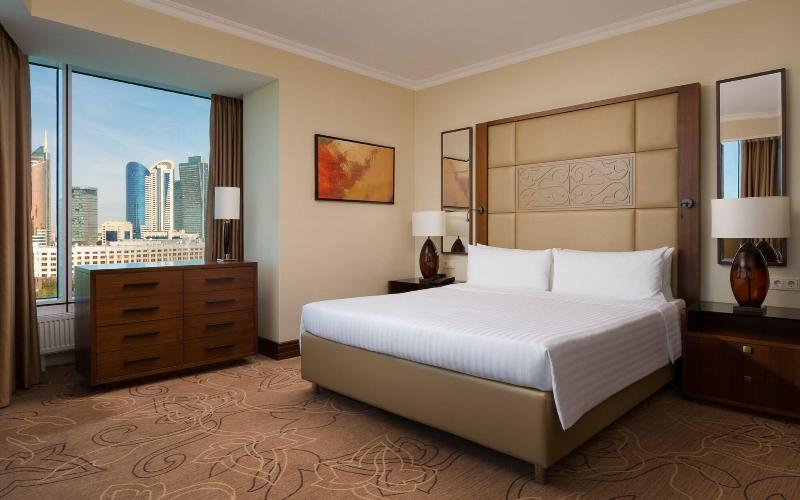 اتاق اجرایی, Saad Hotel Astana
