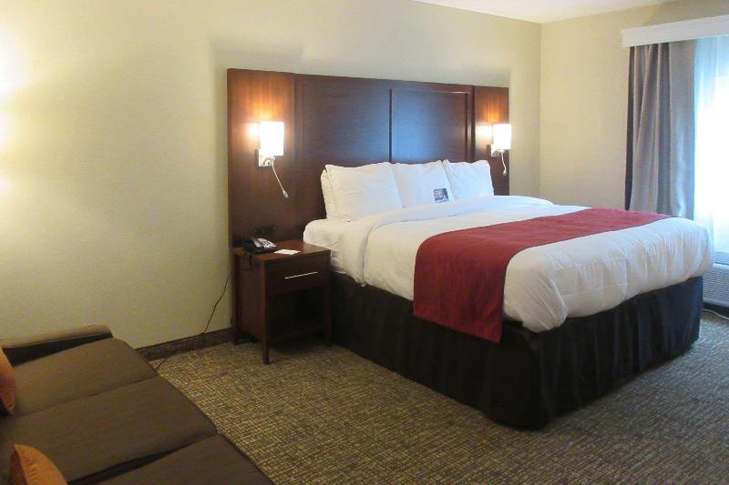 سوئیت با تخت بزرگ, Saad Hotel Astana