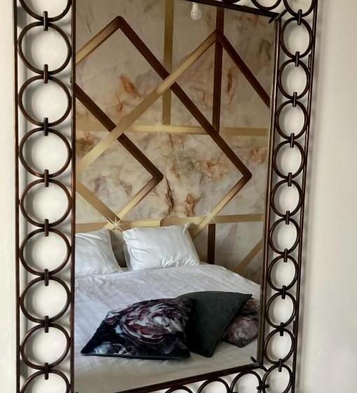 Люкс 2 Спальни, Cheriedel Bed & Breakfast & Art Gallery