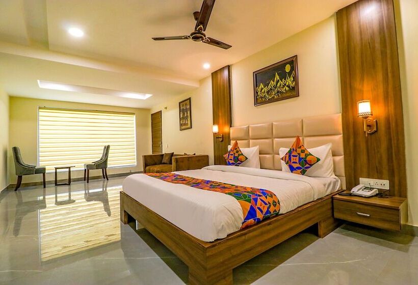 سوییت, Fabhotel Prime K9 Regency