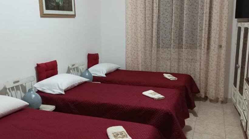 Трехместный Номер Стандарт Вид на Сад, B&b Casa Nisi