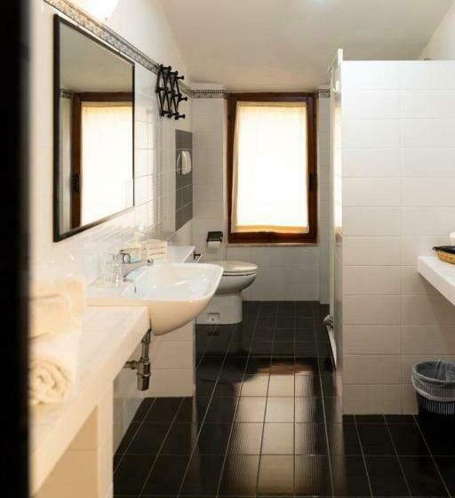 Трехместный Номер Классика, Murahera Guest House