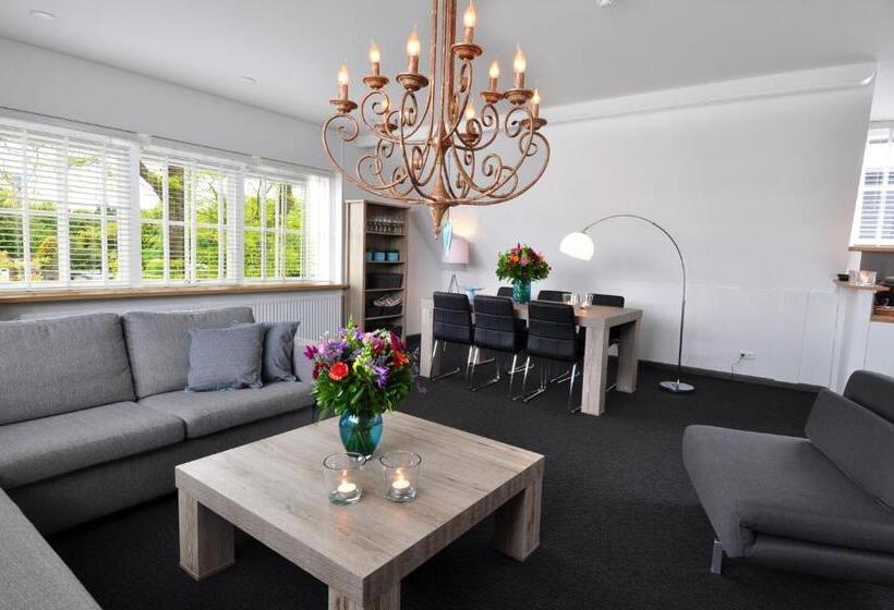 Апартаменты 2 Спальни, Boutique Hotel Herbergh Amsterdam Airport Free Parking