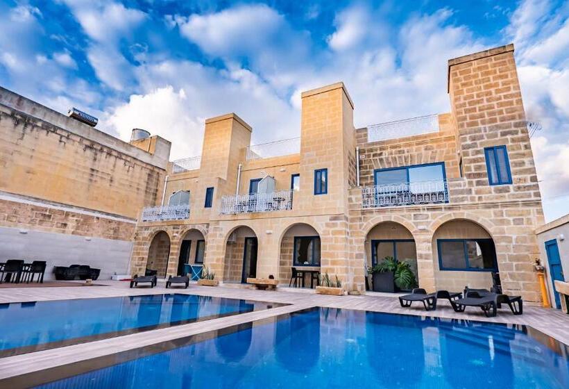 اتاق استاندارد با تراس, Fiftyfour West Boutique Living