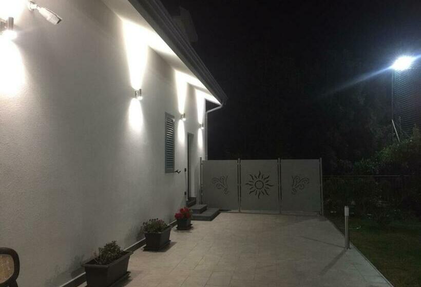 سوییت جونیور لوکس, B&b Villa Elena
