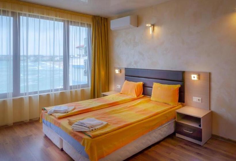 Апартаменты 1 Спальня Вид на Море, Guest House Karamihalevi