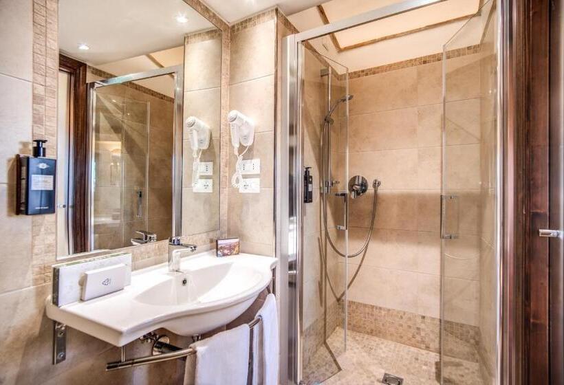 스탠다드 트리플 룸, Abbazia Collemedio Resort & Spa