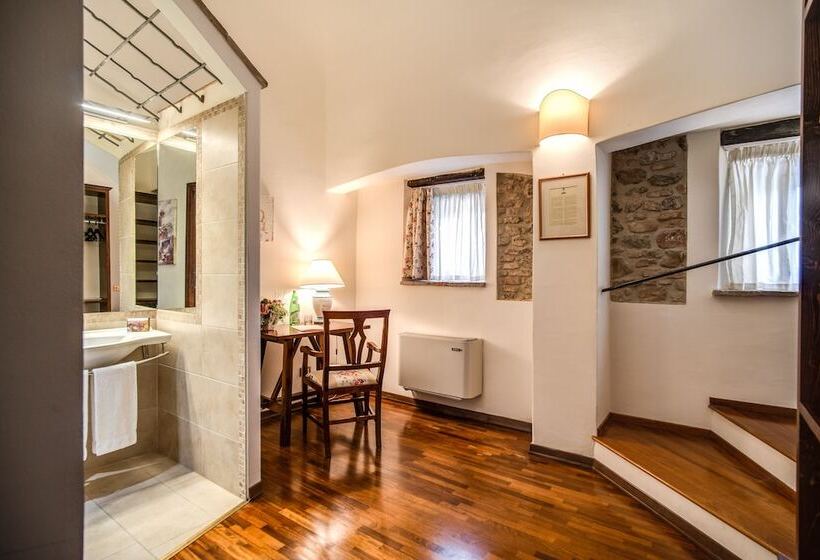 스탠다드 트리플 룸, Abbazia Collemedio Resort & Spa