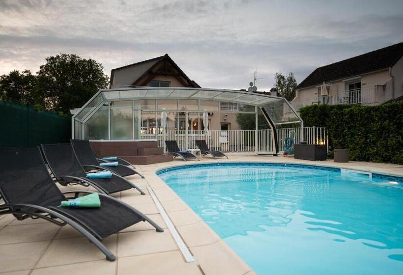 Номер Стандарт, Logis Hotel Restaurant L Escapade