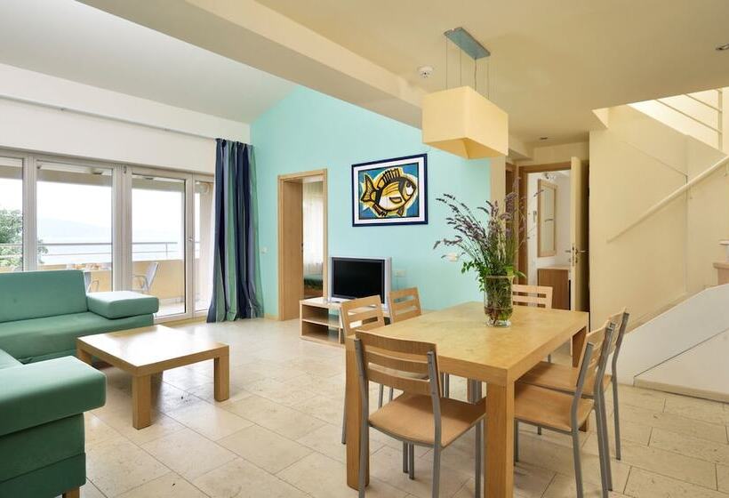 3 Bedroom Premium Apartment, Mövenpick Hotel & Residences Kvarner Bay