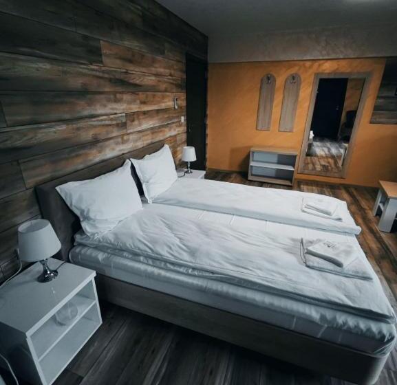 Номер Deluxe с Балконом, Leshtenski Rai Guest House