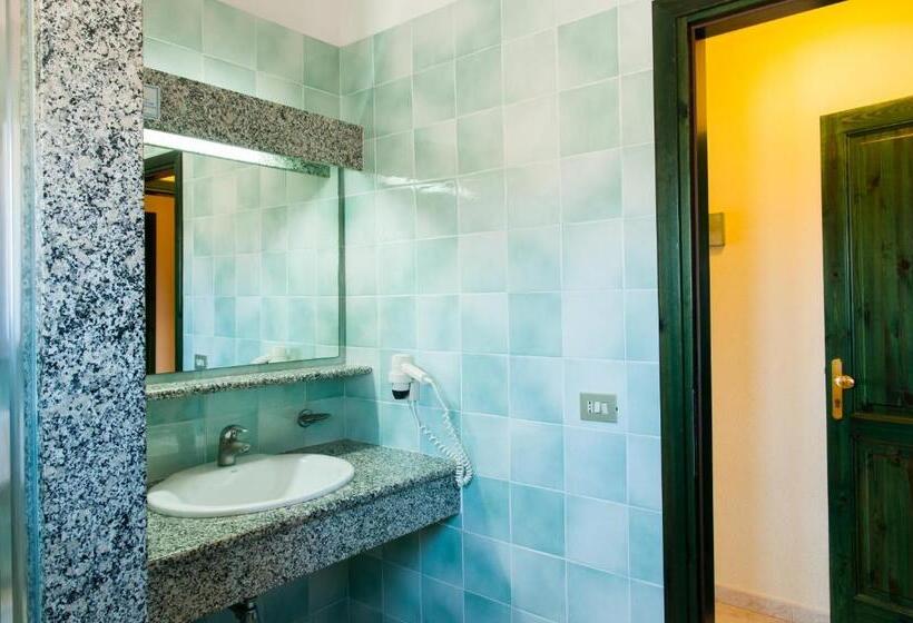 Quarto Estandar, Nicolaus Club Torre Moresca