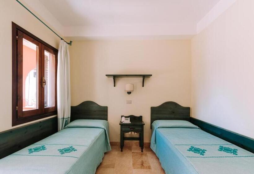 Quarto Familiar, Nicolaus Club Torre Moresca