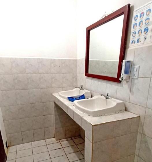 اتاق لوکس خانوادگی, Las Palmas