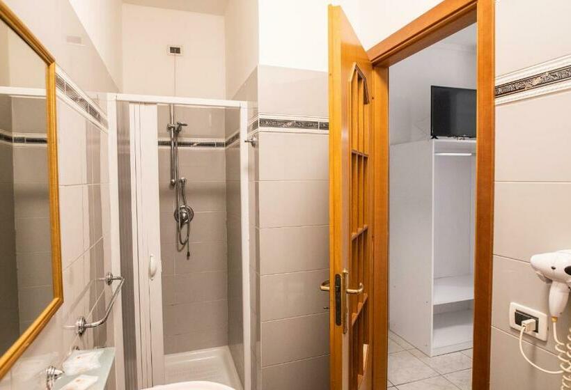 Quarto Estandar, Ada Hotel & Apartments
