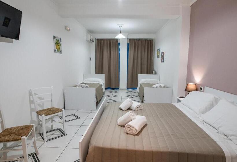 Quarto Quádruplo Estandar, Ada Hotel & Apartments