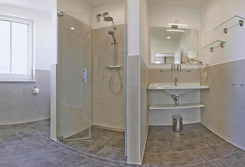 带1个卧室的带阳台的公寓, Aparthotel Waterkant Suites   Fewos Am Meer Mit Spa