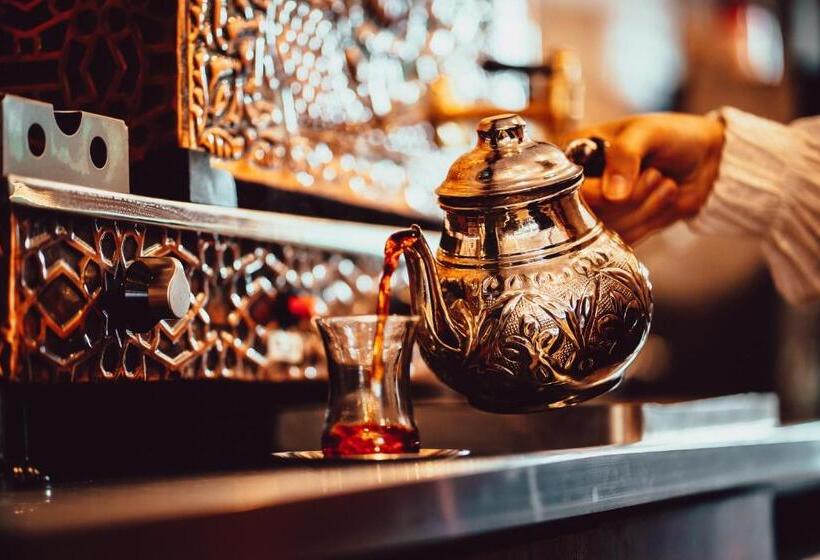 اتاق استاندارد یک نفره, Grand şelale