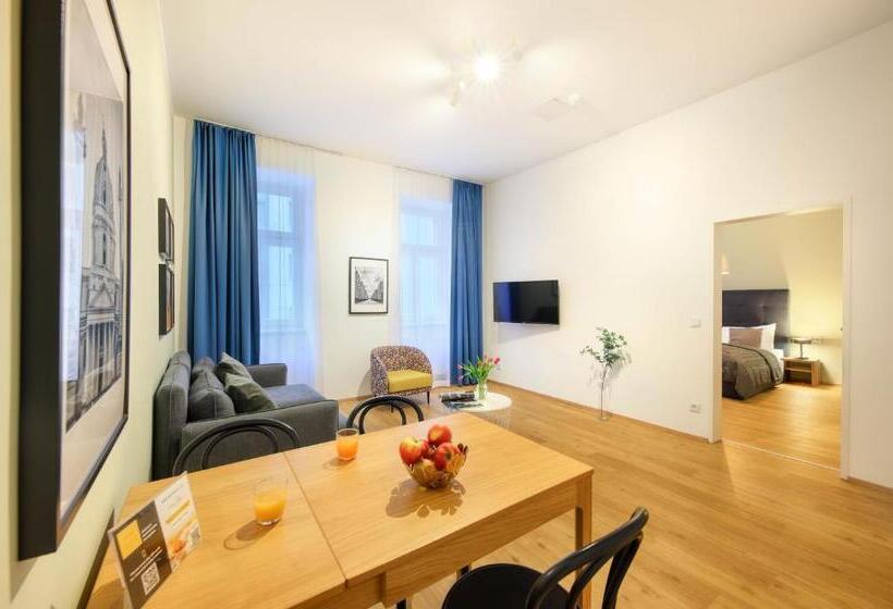 سوییت, Jimmy S Apartments Dandelion