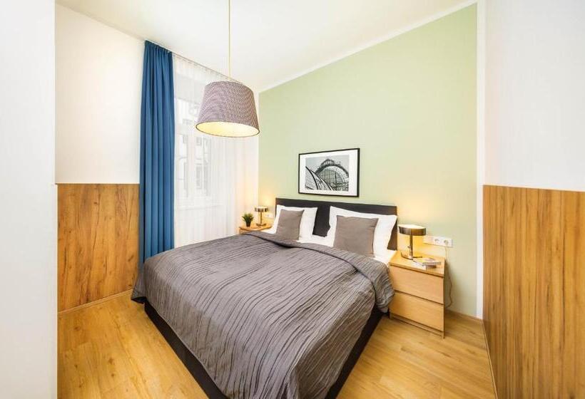 سوئیت با بالکن, Jimmy S Apartments Dandelion
