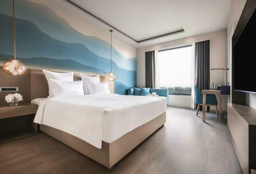 اتاق سوپریور با تخت بزرگ, Novotel Chandigarh Tribune Chowk