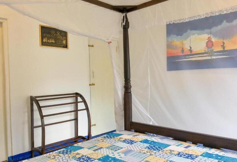 标准房带园景, Silvas Surf Home