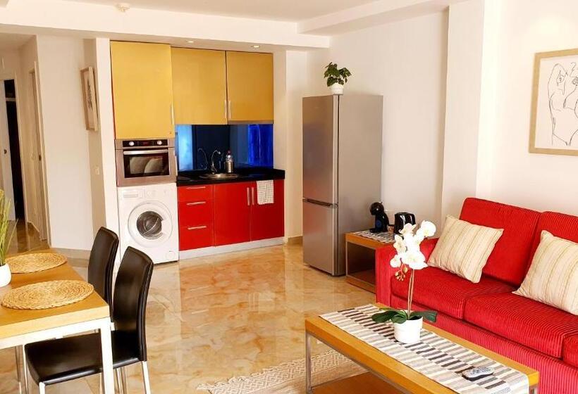Апартаменты 1 Спальня Вид на Бассейн, Sunshine Apartments