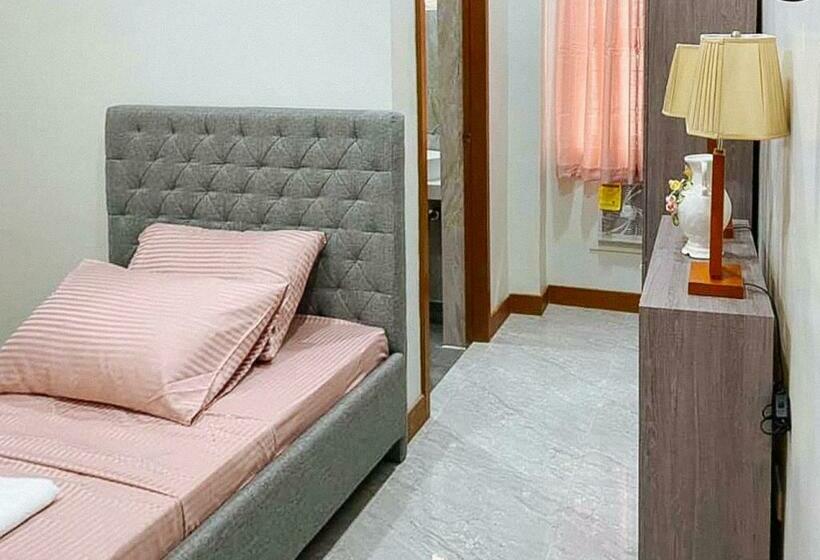 Номер Стандарт, Leonila S Travellers Inn