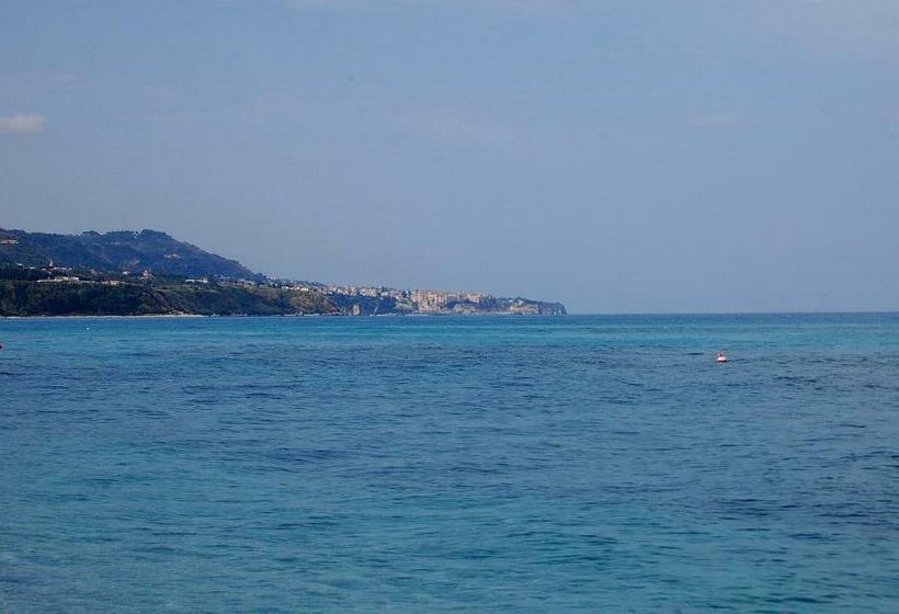 آپارتمان 1 خوابه, Villaggio Residence Emmesse