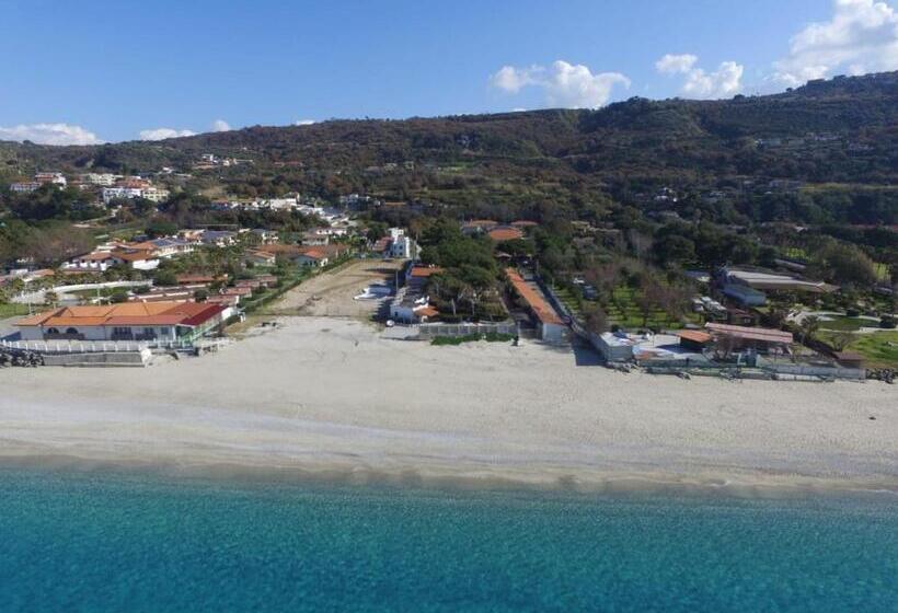 آپارتمان 1 خوابه, Villaggio Residence Emmesse