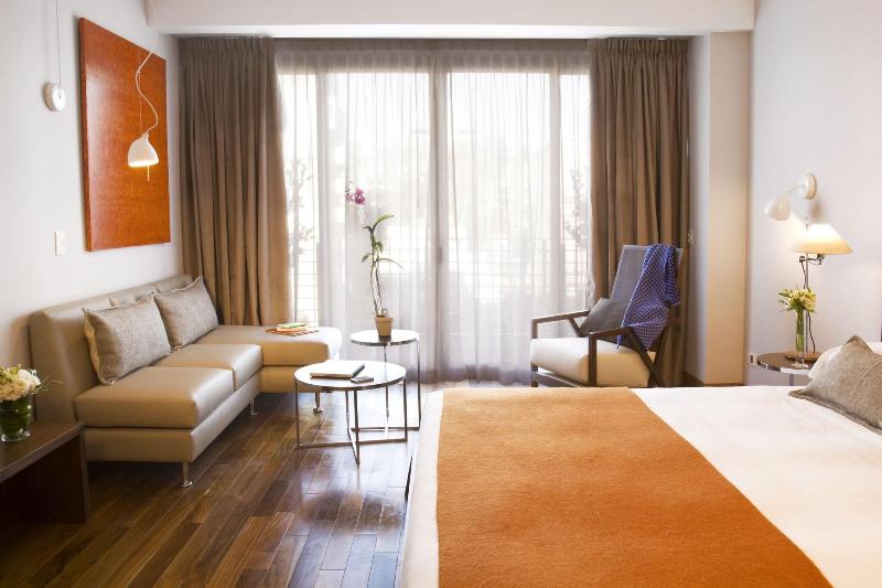 اتاق لوکس, Palo Santo