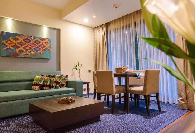 سوییت پرستیژ, Novotel Goa Resort & Spa Candolim