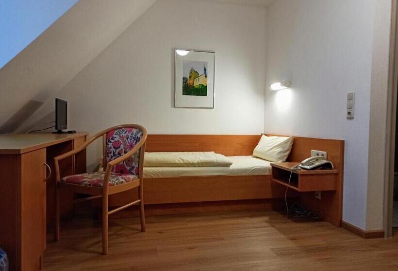 Номер Стандарт Индивидуальный, Stadthotel Deggendorf
