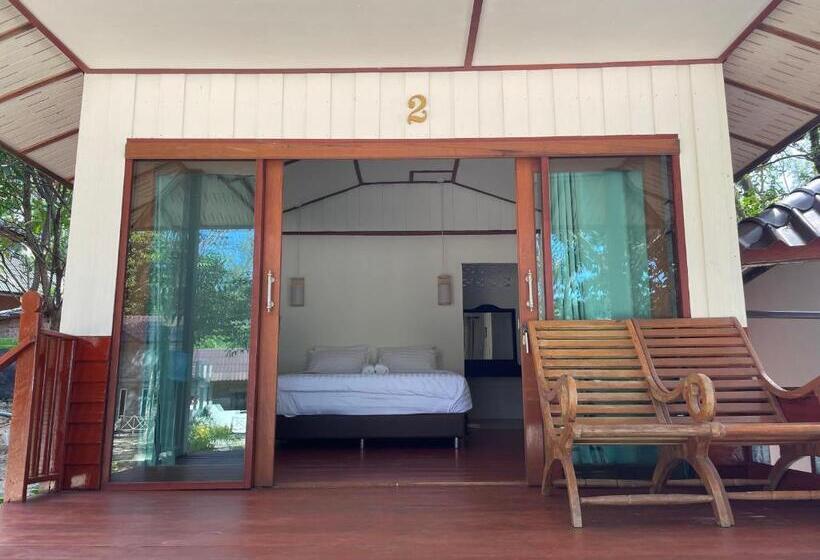 بانگلوی لوکس, Marina Resort Koh Phayam Ranong