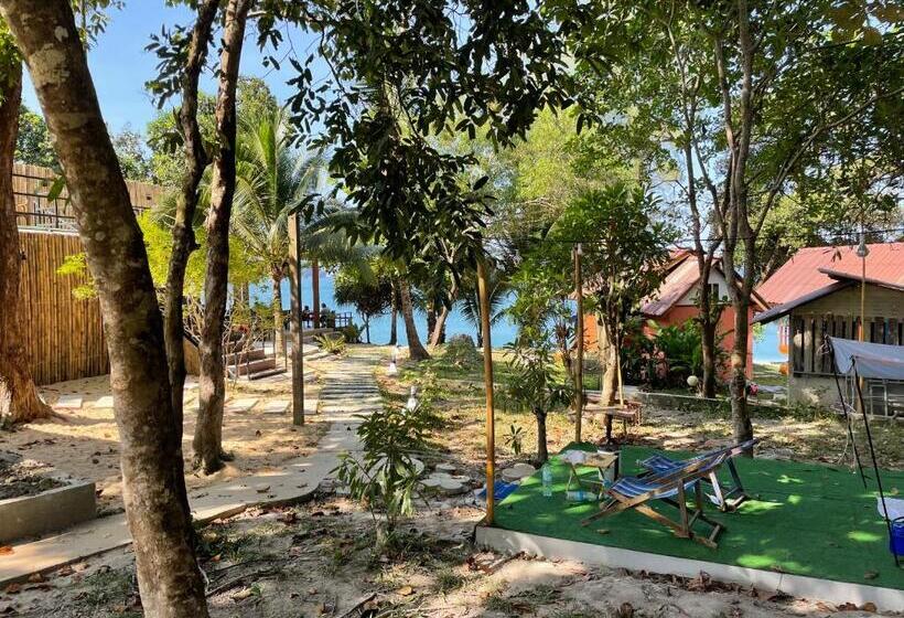 بانگلوی استاندارد, Marina Resort Koh Phayam Ranong