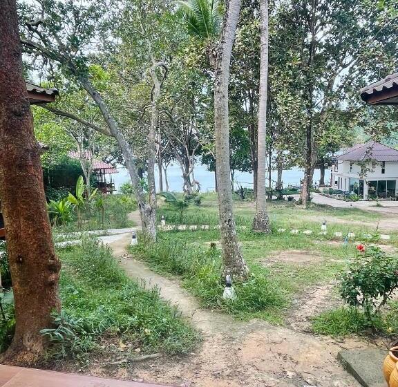 سوییت جونیور با چشم‌انداز دریا, Marina Resort Koh Phayam Ranong