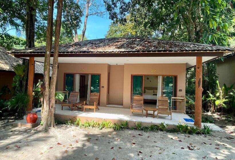 بانگلوی استاندارد 2 خوابه, Marina Resort Koh Phayam Ranong