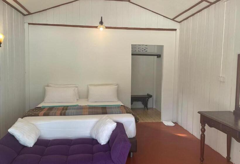 بانگلوی لوکس, Marina Resort Koh Phayam Ranong