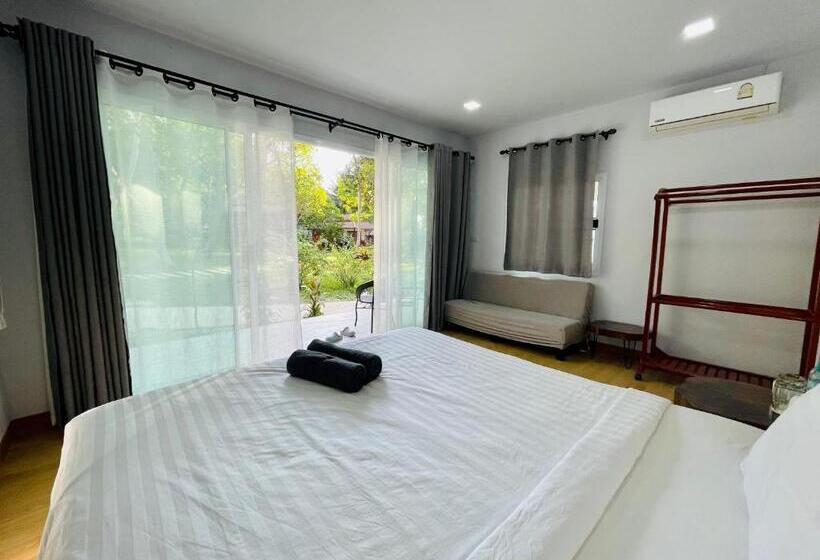 بانگلوی استاندارد, Marina Resort Koh Phayam Ranong