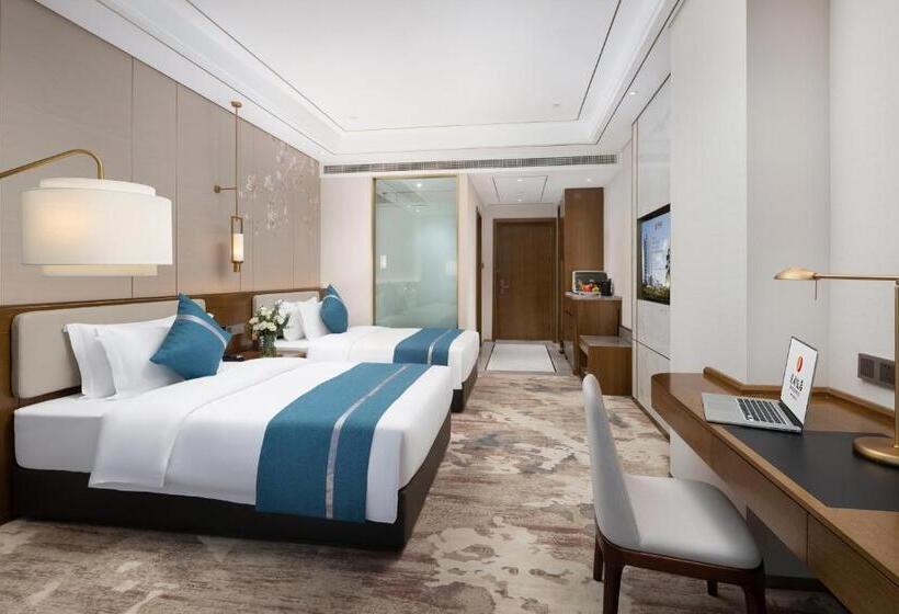 اتاق لوکس, Luzhou Jianguo