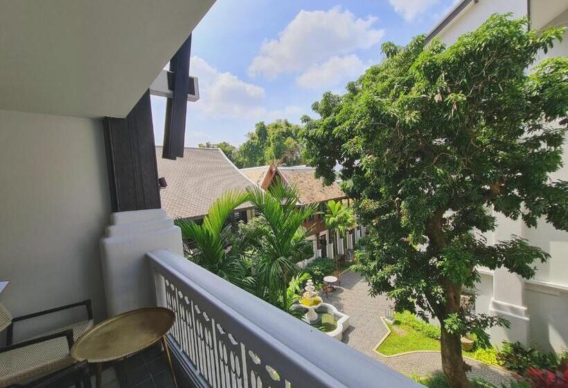 Номер Deluxe, Buri Sriping Riverside Resort & Spa   Sha Extra Plus
